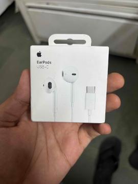 Buy Apple USB Type C EarPods with mic, Sweat and Water Resistant