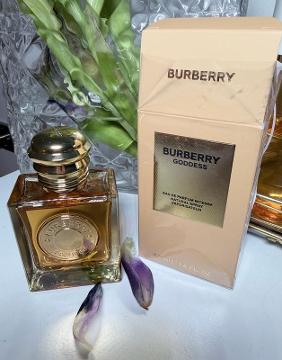 Buy Burberry Goddess EDP Fragrance Multi Set + Body Lotion + Pen