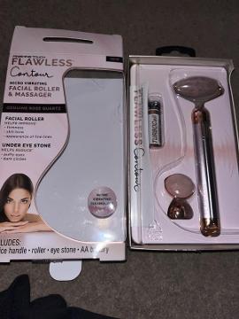 finishing touch flawless contour vibrating facial roller & massager reviews Terahertz Facial & Neck Massager, This version is more suitable for  jawline, neck and shoulder area., The flat head design fits the facial and  neck contour well, great for lifting and upward massage